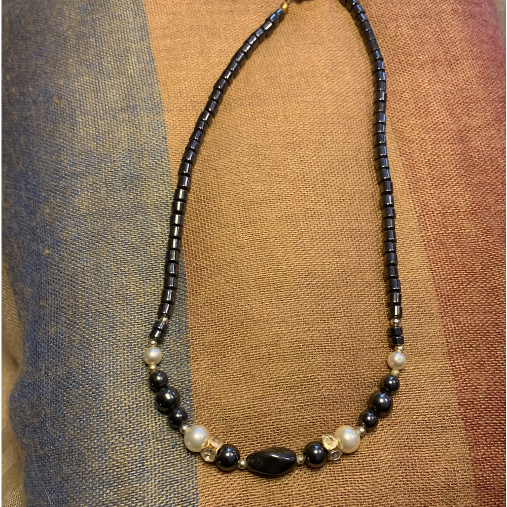 Choker necklace